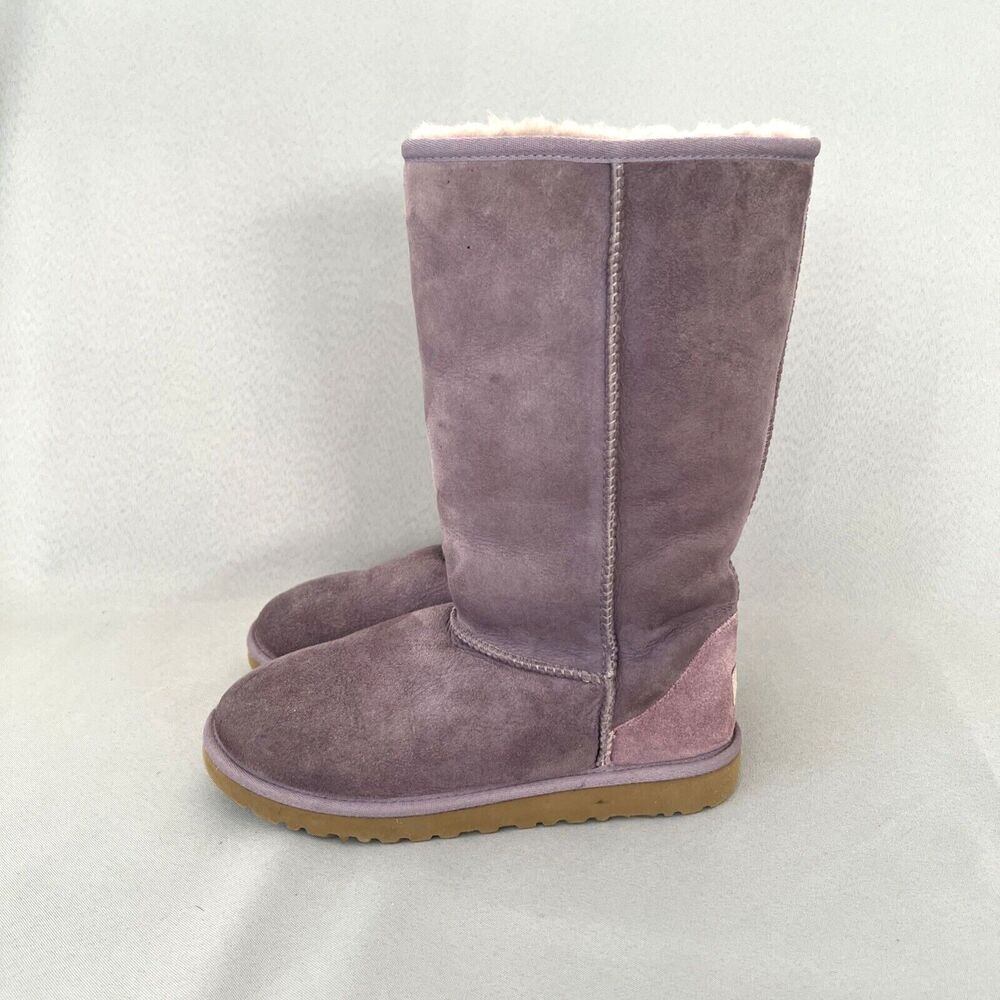 Womens UGG Boots Classic Tall Purple Sheepskin Suede Wool Boho Malibu Sz 6 Fits7 - Picture 3 of 16